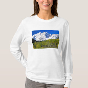 T-shirt Cloches de Maroon avec forêt de trembles en automn