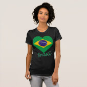 T-shirt Coeur de drapeau du Brésil (Devant entier)