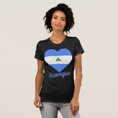 T-shirt Coeur de drapeau du Nicaragua (Devant entier)