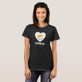 T-shirt Coeur du drapeau chypriote (Devant entier)