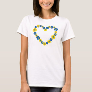 T-shirt Coeur fait de fleurs bleues et jaunes. Ukraine
