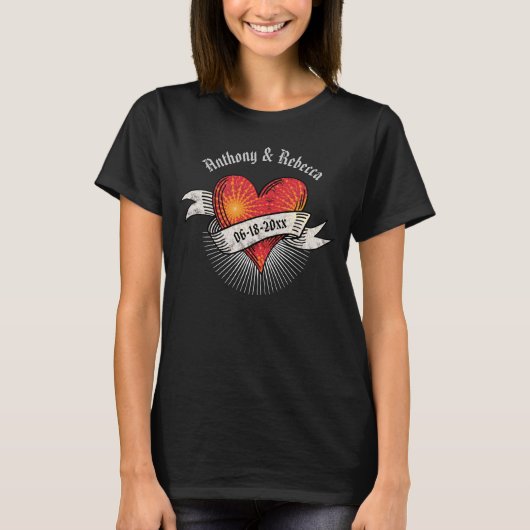 T-shirt Coeur tatoué Ajouter des noms et la date (Devant)