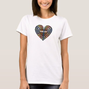 T-shirt Cœurs arc-en-ciel minimalistes élégants