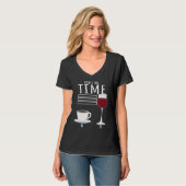 T-shirt Coffee How I Tell Time Wine Drinker (Devant entier)