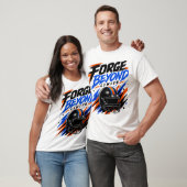 T-shirt Conception de casque de football Forge Beyond Limi (Unisexe)