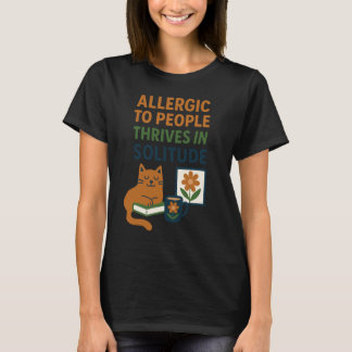 T-shirt Conception de chat introverti drôle avec des livre