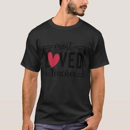 T-shirt Conception de cœur d'enseignant le plus aimé (Devant)
