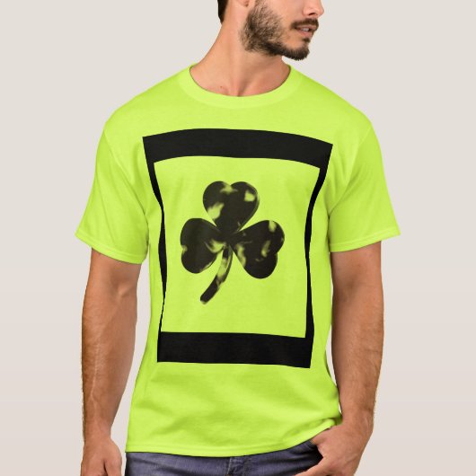 T-shirt Conception minimale de Black Clover. (Devant)