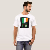 T-shirt Conception Rétro de la Saint-Patrick avec Drapeau (Devant entier)