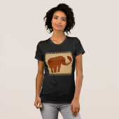 T-shirt Conception tribale d'art d'éléphant (Devant entier)