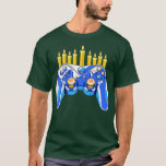T-shirt Contrôleur de jeu vidéo Chanukah Menorah Candelabr<br><div class="desc">Contrôleur de jeu vidéo Chanukah Menorah Candelabra Hanoukka.</div>