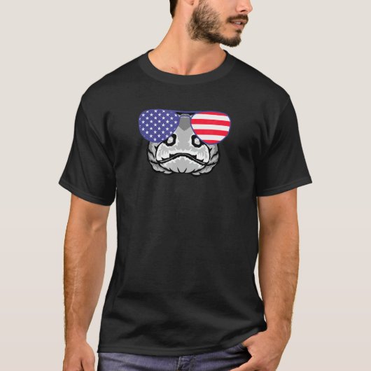 T-shirt Cool Komodo Portant un drapeau américain Lunettes  (Devant)