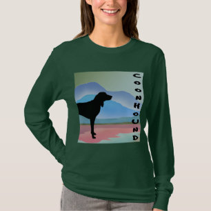 T-shirt Coonhound coloré de montagnes (avec le texte)