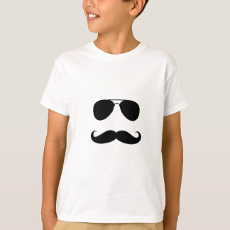 T-shirt Copie drôle de type de moustache