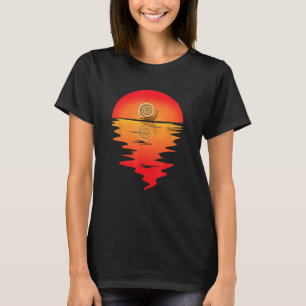 T-shirt Coquille d'escargot de coucher de soleil vintage a