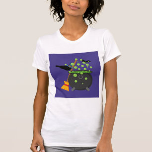 T-shirt Corbeau de jolie sorcière regardant dans un chaudr