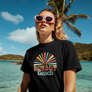 T-shirt Coucher de soleil rétro sur la plage Typographie v