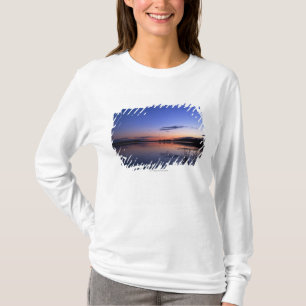 T-shirt Coucher du soleil au-dessus de lac Wabamun avec