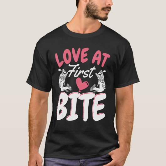 T-shirt Coup de foudre Conception pour les pêcheurs (Devant)