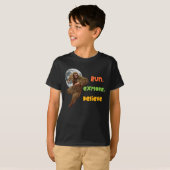 T-shirt Course aventure Sasquatch croyez en la conception (Devant entier)
