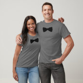 T-shirt cravate à arc noir (Unisexe)