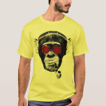 T-shirt Crazy singe<br><div class="desc">Bonjour et bienvenue ce design a été réalisé et conçu par moi-même. Il représente un singe vintage dans le style des jours avant le post, il est décoré par des lunettes psychédéliques et par une pipe qui lui donne d'être cité rétro.</div>