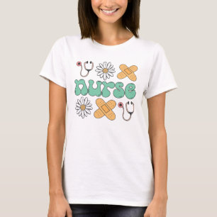 T-shirt Création d'infirmière mignonne avec des fleurs et 