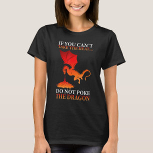 T-shirt Créature mythique volante cracheuse de flammes de