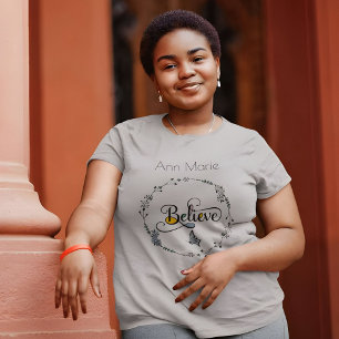 T-shirt Croire en la foi papillon des femmes chrétiennes
