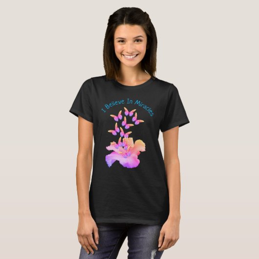 T-shirt Croire En Miracles Hibiscus Flower Butterflies (Devant entier)