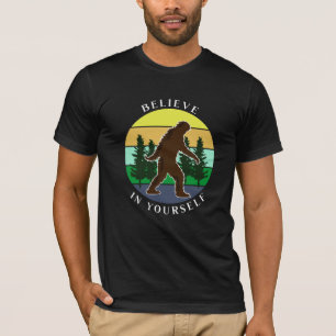 T-shirt Crois en toi-même Vintage Sunset Bigfoot