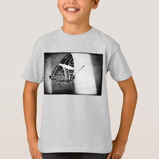 T-shirt croisement de papillon (Devant)