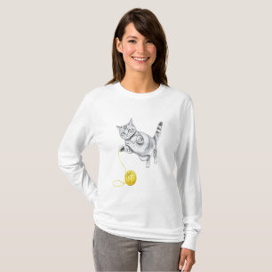 T-shirt Croquis au crayon d'un chat tigré en train de joue