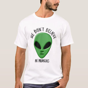 T-shirt croyez chez l'homme la conception verte de geek