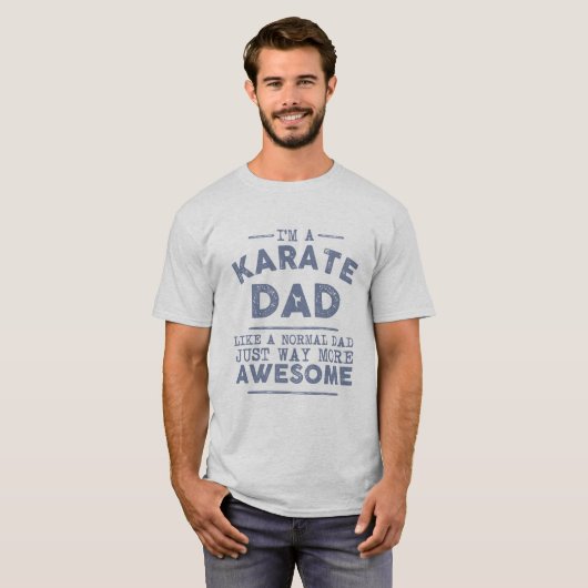 T-shirt Cru de papa de karaté (bleu) (Devant entier)
