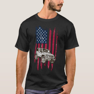 T-shirt Cru outre de la route 4x4 conduisant le drapeau