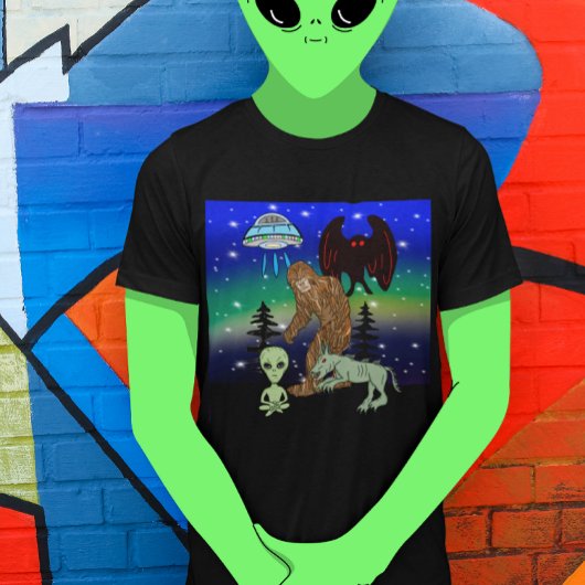 T-shirt Cryptid Big Foot Alien Mothman UFO Chupacabra