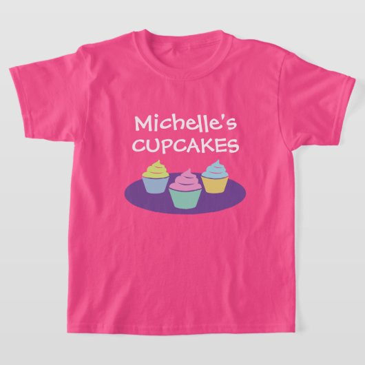 T-shirt cupcake rose mignon pour la fête de boulan (Poser)