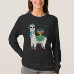 T-shirt Cute Alpaca Chanukah Menorah Hanoukka Llama<br><div class="desc">Le mignon Alpaca Chanukah Menorah Hanoukka Llama.</div>