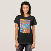 T-shirt Cute French Bulldogs with Retro Smiling Daisy Flow (Devant entier)