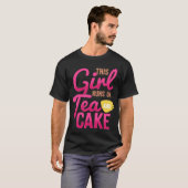 T-shirt Cute Fun Tea  Womens  This Girl Runs on Tea & Cake (Devant entier)