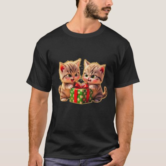 T-shirt **Cute Kittens Fighting Over a Gift – Funny Christ (Devant)