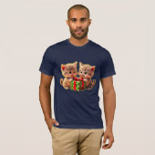T-shirt **Cute Kittens Fighting Over a Gift – Funny Christ (Devant entier)