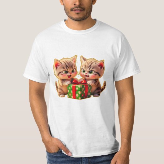 T-shirt **Cute Kittens Fighting Over a Gift – Funny Christ (Devant)