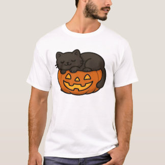 T-shirt Cute Sleepy Black Cat on a Pumpkin Halloween Essen