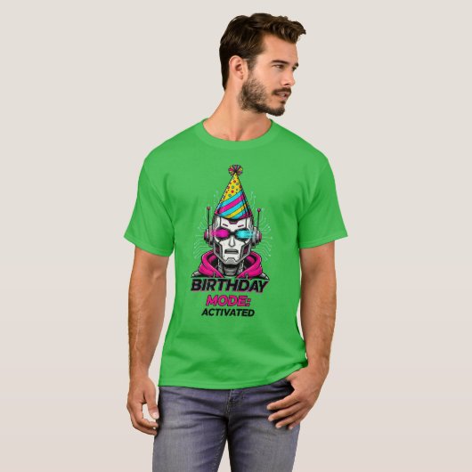 T-shirt Cyberpunk Robot Activé mode fête d'anniversaire (Devant entier)