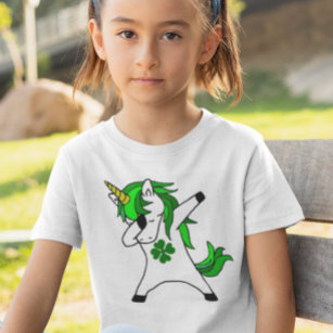T-Shirt Dabbing Unicorn St. Patrick's Day Shamrock vert
