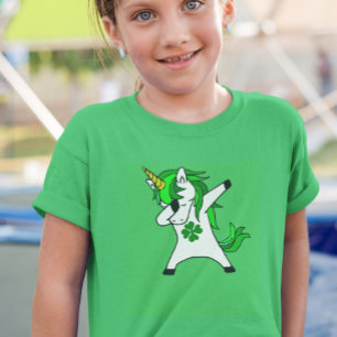 T-shirt Dabbing Unicorn St. Patrick's Day Shamrock vert