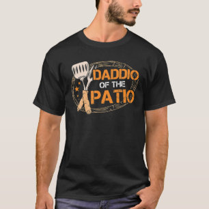 T-shirt Daddio Du Patio Grillant Saucage Barbecue BBQ