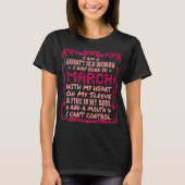 T-shirt Dame âgée grincheuse née mars avec le coeur sur la (Devant)